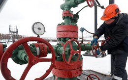 Sản lượng dầu thô của Nga giảm mạnh nhất kể từ khi Liên Xô sụp đổ