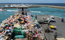 Cận cảnh "đảo rác" - vết sẹo nhân tạo giữa thiên đường du lịch Maldives