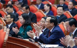 Trung ương thảo luận báo cáo kiểm điểm của Bộ Chính trị, Ban Bí thư