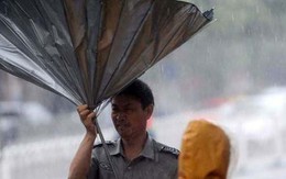 Thời tiết "quái dị" tấn công siêu đô thị của Trung Quốc