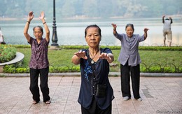 Hơn 16 triệu người Việt có nguy cơ không có lương hưu vào năm 2030, trong khi số người già cần chăm sóc ngày càng tăng