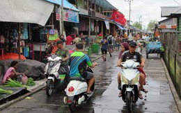 Xe máy điện phổ biến tại khu vực chuyên ngập lụt ở Indonesia - Người Việt liệu có ưa chuộng loại xe này khi đường phố bị ngập sau mưa lớn?