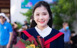 Nữ sinh hoa khôi đem con đến dự lễ tốt nghiệp: Đang học thì lấy chồng, 3 năm sinh 2 nhóc