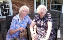 Bí quyết sống thọ của cặp song sinh 102 tuổi nằm ở thói quen đơn giản