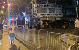 Nhân chứng bàng hoàng kể lại vụ tai nạn liên hoàn tại Hà Nội: "Nhiều người đi đường cùng nâng ô tô để kéo người phụ nữ ra ngoài"