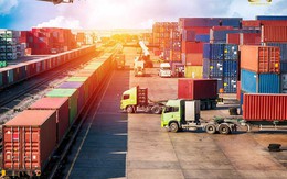 Giá cước vận tải dự báo tiếp tục neo cao, cổ phiếu ngành logistics sẽ diễn biến ra sao trong nửa cuối năm?