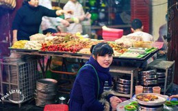 Khách Tây tiết lộ cách tìm ra quán ăn đường phố ngon ở Việt Nam