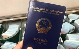 Bộ Công an trả lời về những trường hợp sẽ ghi thêm bị chú nơi sinh vào hộ chiếu mới