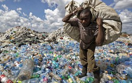Một quốc gia ngập trong rác nhựa: Góc khuất phía sau chiến dịch "tẩy xanh" của những gã khổng lồ tiêu dùng