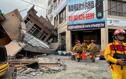 Chùm ảnh: Nhà cửa, đường xá đổ sập sau trận động đất 6,8 độ làm rung chuyển Đài Loan (Trung Quốc)