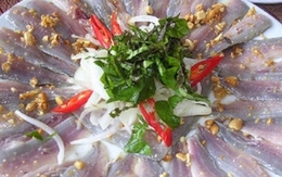 Hấp dẫn món gỏi "cá mập sữa": Đặc sản hiếm ở Quảng Bình ngày hè