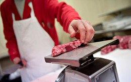 Mỹ: Ngày càng nhiều người chuyển sang ăn chay vì thịt quá đắt
