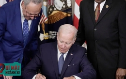 Chính sách xe điện ông Joe Biden mới ký: Treo lợi thế của VinFast "bằng sợi tóc"