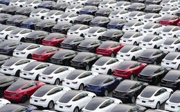 Chỉ bằng một thay đổi nhỏ, Tesla định giá lại toàn bộ thị trường xe điện: Giảm giá 1 mẫu xe tới vài nghìn USD chỉ sau 1 đêm, người tiêu dùng… sốc