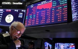 Sàn NYSE gặp sự cố khiến thị trường hỗn loạn: Hàng chục cổ phiếu lớn rơi tự do ngay sau khi mở cửa, phải ngừng giao dịch Sàn NYSE gặp sự cố khiến thị trường hỗn loạn: Hàng chục cổ phiếu lớn rơi tự do ngay sau khi mở cửa, phải ngừng giao dịch