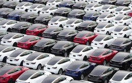 Có phải nhà đầu tư đã quá khắt khe với Tesla: Bán hơn 1,3 triệu xe, tăng trưởng 40% vẫn ‘fail target’, cổ phiếu giảm dựng đứng trong năm qua