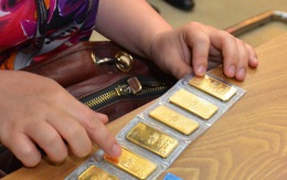 Yếu tố nào đẩy giá vàng SJC vọt lên 70 triệu đồng/lượng?