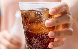 Điều gì xảy ra với cơ thể khi bạn uống soda mỗi ngày?