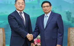 Thủ tướng đề nghị "đại gia" công nghệ Hàn Quốc mở rộng đầu tư sớm hơn lộ trình cam kết, đẩy mạnh sản xuất bán dẫn