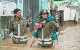 Người dân Đà Nẵng lại tất tả chạy lũ