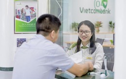 Lãi suất huy động đã thấp kỷ lục, Vietcombank còn giảm tiếp từ ngày 20/10