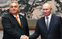 NATO họp khẩn sau cuộc gặp giữa Tổng thống Putin và Thủ tướng Hungary