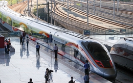 Đường sắt Hà Nội đến Trung Quốc nối lục địa Á – Âu vận tốc 27km/h - nên thay thế tàu tốc độ cao?