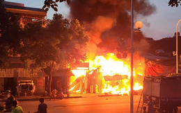 Hà Nội: Cháy nhà, 3 mẹ con tử vong
