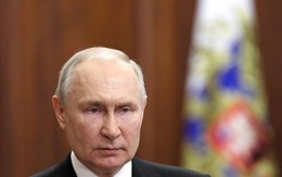 Tổng thống Vladimir Putin: 'Vũ khí đang được buôn lậu từ Ukraine sang Nga'