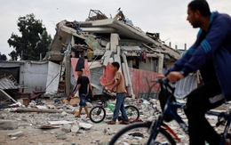 Số người chết tại Gaza tăng lên hơn 7.000, dư luận kêu gọi bảo vệ dân thường