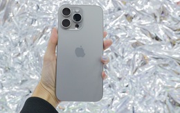 iPhone 15, iPhone 15 Pro Max bất ngờ xuống giá sau 1 tháng mở bán tại Việt Nam