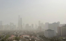 Bắc Kinh cảnh báo màu cam về tình trạng ô nhiễm không khí nghiêm trọng