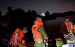 9 công nhân thi công cao tốc Bắc - Nam bị mắc kẹt do nước lũ lên nhanh