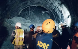 Đường hầm nằm trong dự án giao thông quan trọng của Ấn Độ sụp đổ, ít nhất 40 công nhân xây dựng bị vùi lấp