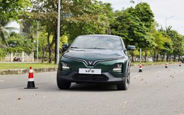 Vì sao xe điện “trên cơ” xe xăng trong mùa mua sắm cuối năm?