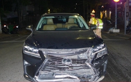 Xe sang Lexus cố tình tông trực diện ô tô khác: Bắt khẩn cấp 2 tài xế