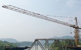 Hợp long cây cầu hơn 100 tỷ đồng bắc qua sông Chảy
