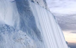 Tảng băng lớn nhất thế giới hướng tới khu vực xảy ra thảm kịch tàu Titanic