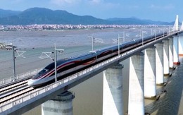 Công nghệ xây đường sắt “khủng” của láng giềng Việt Nam: Xây cao tốc vượt biển tốc độ tới 350km/h, vượt sóng gió, chống mòn
