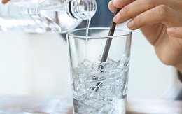 Uống nước lạnh, ăn đồ lạnh dễ mắc ung thư dạ dày?