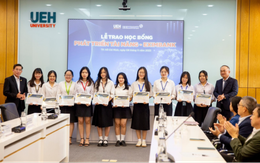 EXIMBANK trao học bổng trị giá 600 triệu đồng cho sinh viên Trường Đại học Kinh Tế TP.HCM
