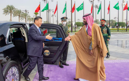 Trung Quốc thách thức sự thống trị của đồng USD như thế nào bằng thoả thuận đột phá với Saudi Arabia?