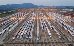 Đường sắt cao tốc Trung Quốc: Bận nhất, nhanh nhất, dài nhất và đắt nhất