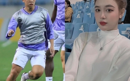 Vợ trung vệ U23 Việt Nam xinh như búp bê trên khán đài sân Mỹ Đình