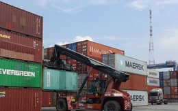 Hàng nghìn container vô chủ ở Cát Lái