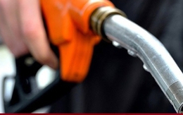 Đề xuất điều chỉnh giá xăng dầu hàng tuần, chỉ trừ Tết Nguyên đán