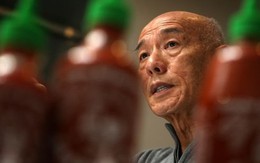 Từ doanh thu hơn 2.000 USD/tháng, tỷ phú đôla gốc Việt đưa tương ớt Sriracha ‘khuynh đảo’ thị trường Mỹ chỉ nhờ truyền miệng và 1 website đơn giản