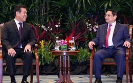 Thủ tướng tiếp nhà đầu tư Singapore: Tạo việc làm trước khi phát triển bất động sản