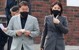 Lee Young Ae gây sốt ở đám cưới gia tộc Hyundai, ai dè bị khí chất của nữ MC kiêm con dâu nức tiếng giới tài phiệt đè bẹp