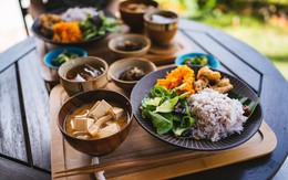Người dân 'vùng xanh' sống thọ trăm tuổi vì có 4 thói quen cực đơn giản trong bữa ăn